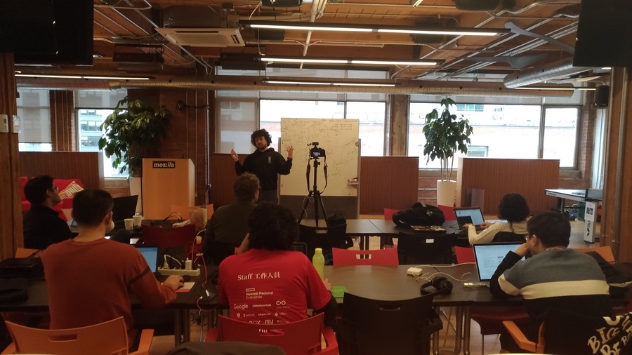 anarcat presenting Packaging 101, front